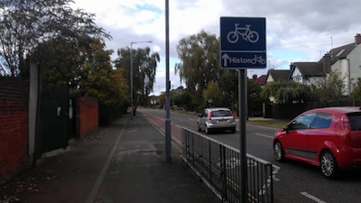 Cycle signage in North Cambridge