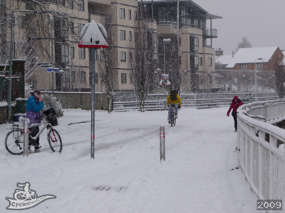 Riverside in Cambridge is treacherous when it's icy but the councils are refusing to grit it.  